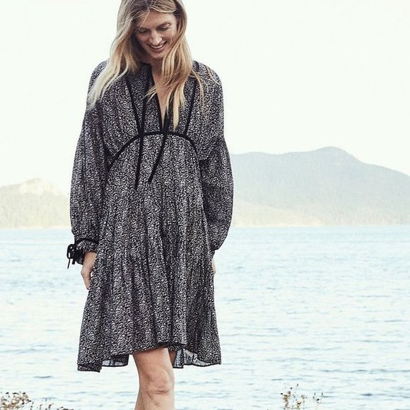 Doen Dresses & Skirts - DOEN Printed Knee-Length Dress Azalea  Size: S/small